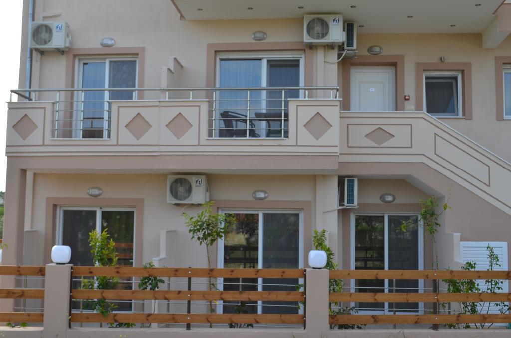 Thassos Grand Villas Apartments & Studios يميناريا المظهر الخارجي الصورة
