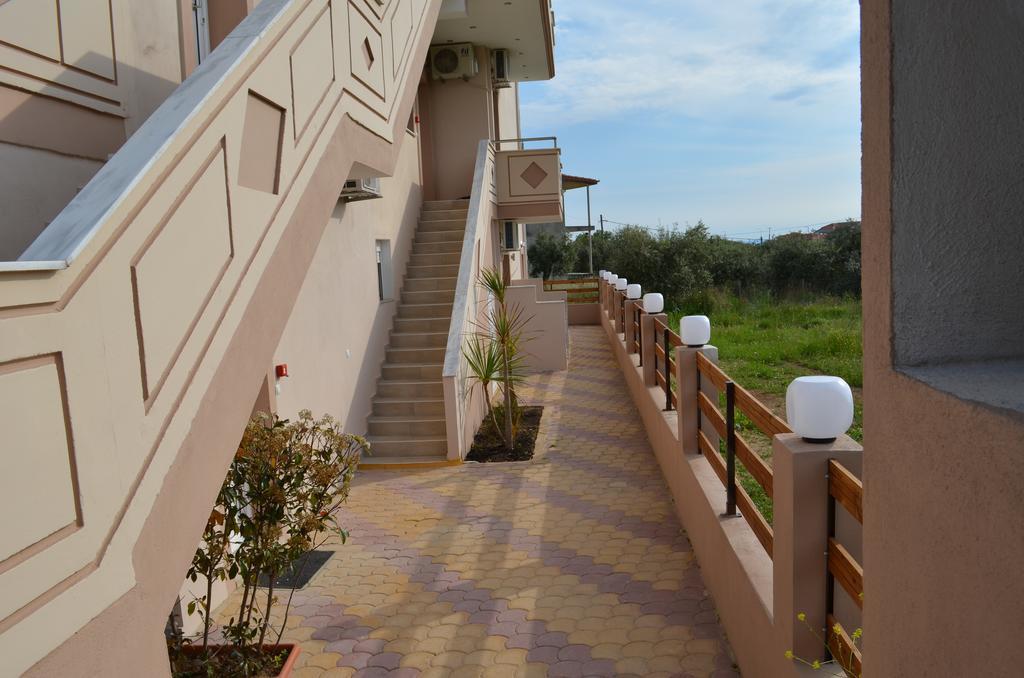 Thassos Grand Villas Apartments & Studios يميناريا المظهر الخارجي الصورة