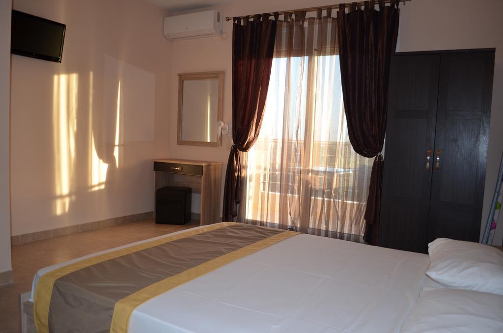 Thassos Grand Villas Apartments & Studios يميناريا المظهر الخارجي الصورة