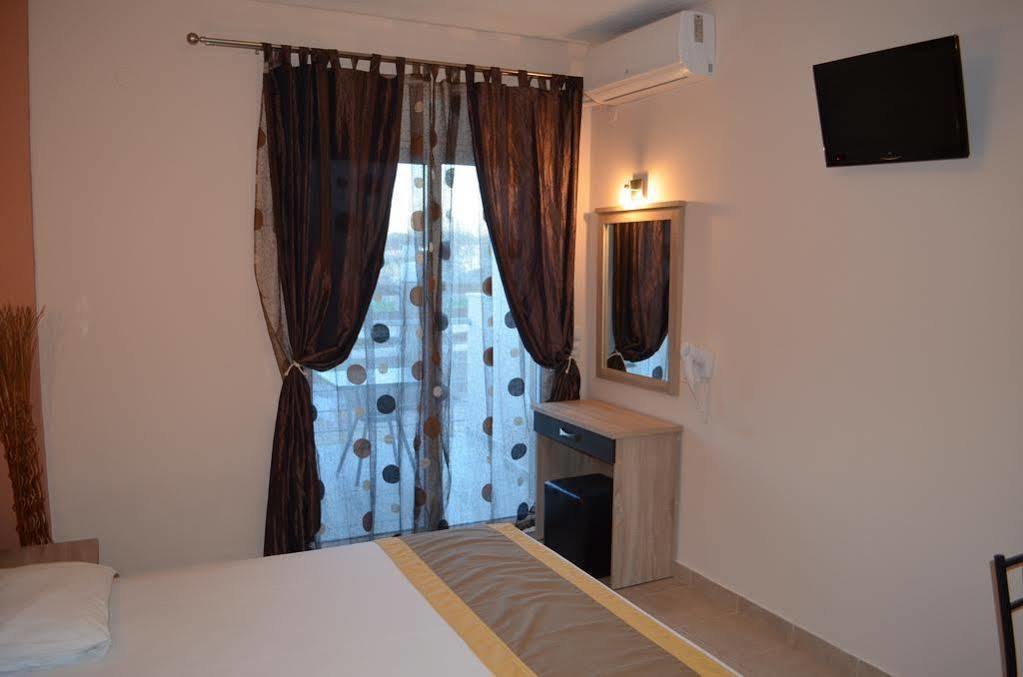 Thassos Grand Villas Apartments & Studios يميناريا المظهر الخارجي الصورة